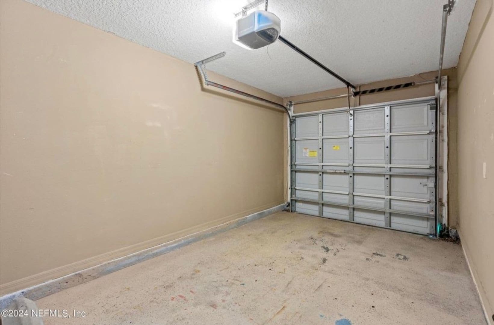 Building Photo - 11565 Hickory Oak Dr