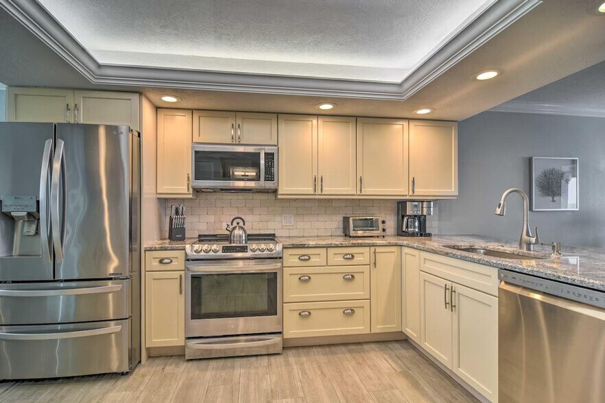 Building Photo - 17900 Gulf Blvd