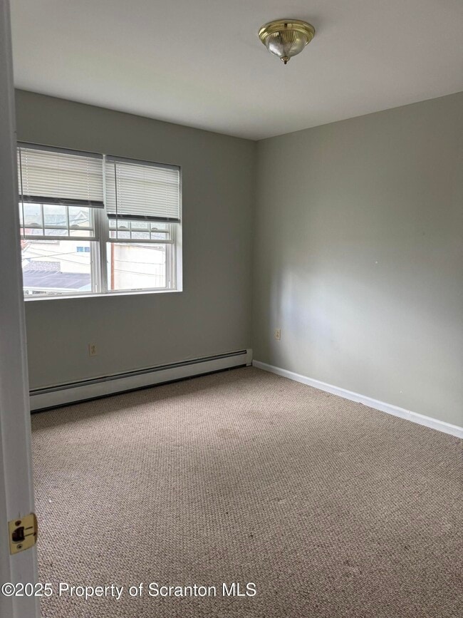 Building Photo - 130-130 Mortimer St