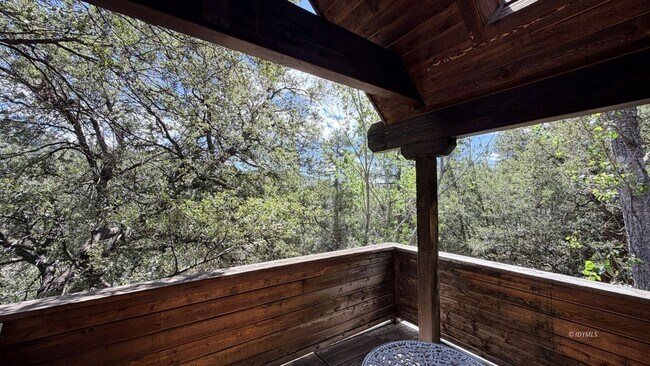 Building Photo - 26720 Robin Dr