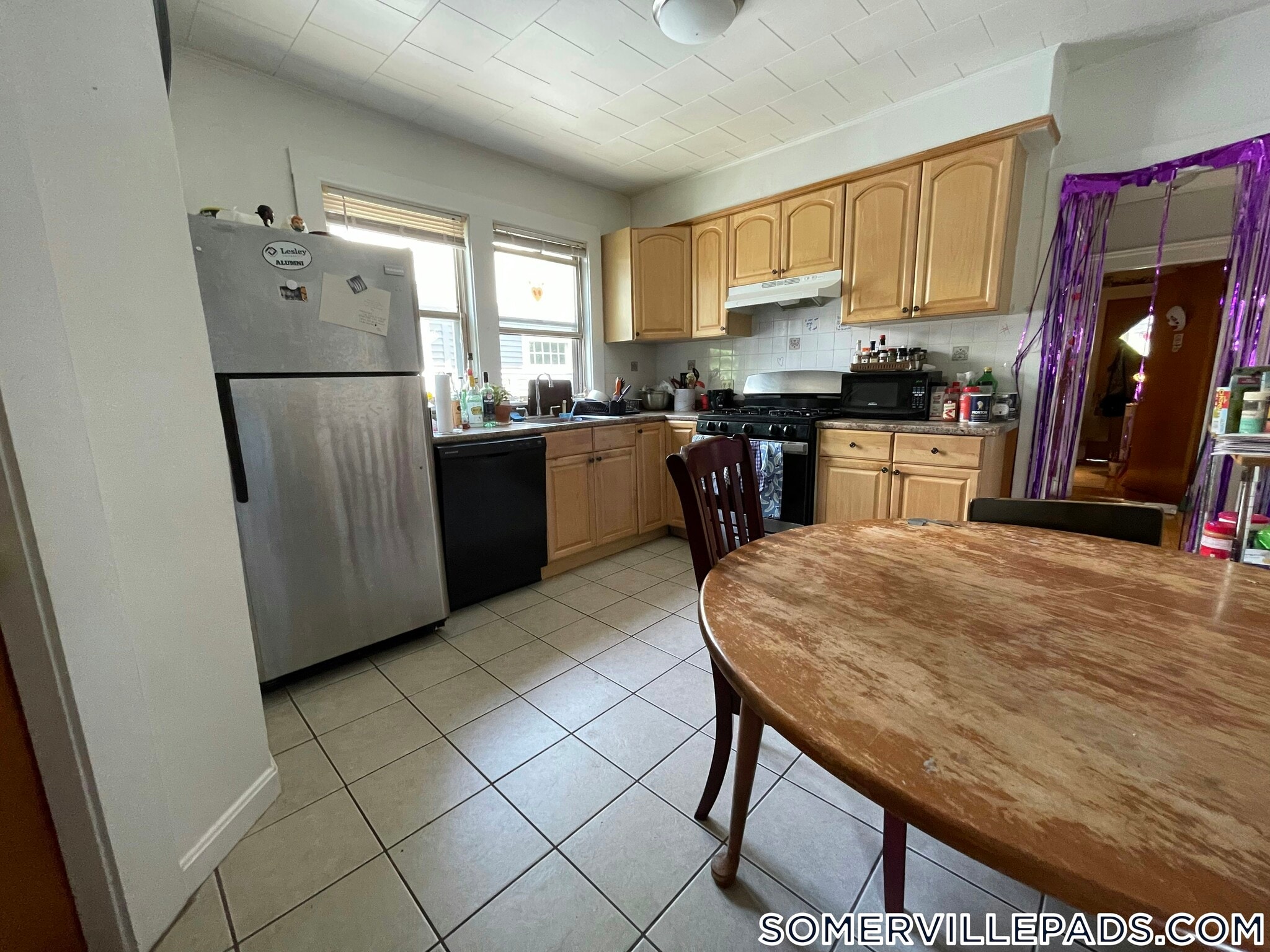 Building Photo - 35 Rose St