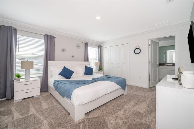 Building Photo - 1164 Kingsbarn St