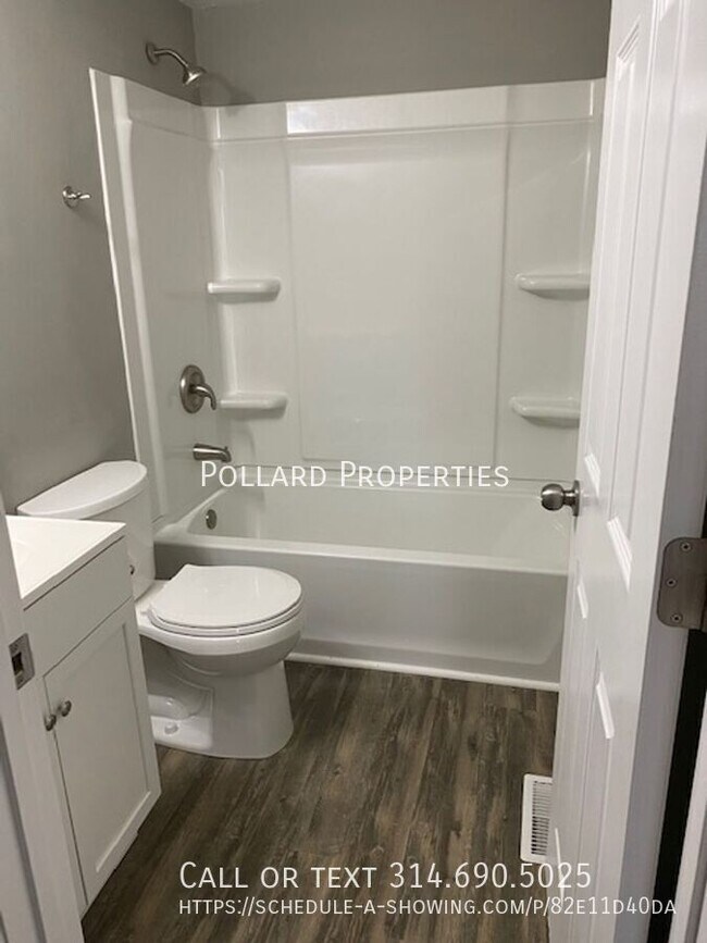 Building Photo - 1070 Arlington Way