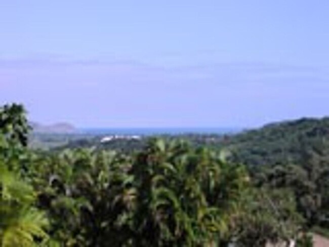 Building Photo - Beautiful Maunawili 2Bedroom Retreat!