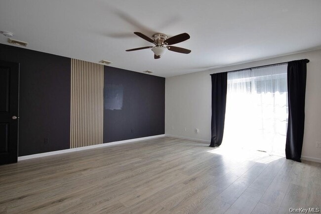 Building Photo - 346 Angelo Dr