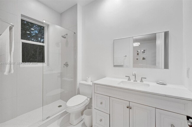 Building Photo - 17529 Middlebrook Way