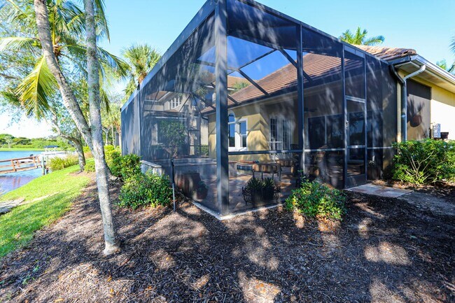 Building Photo - ** THE BEST GOLF TRANSFER & SOCIAL MEMBERS...