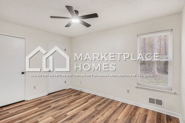 Building Photo - 145 Springvalley Way