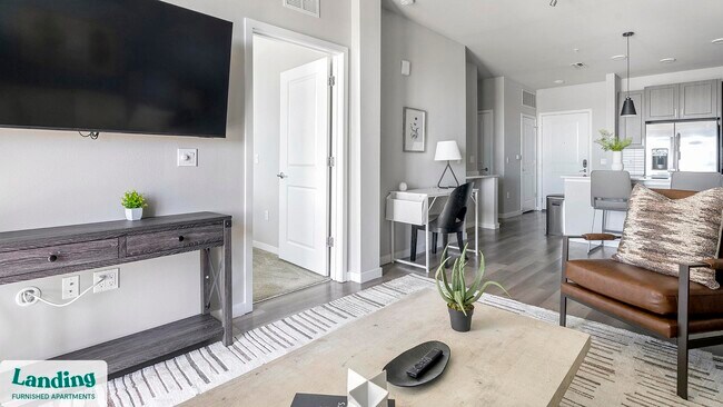 Building Photo - 6850 Foxtail Palm Wy