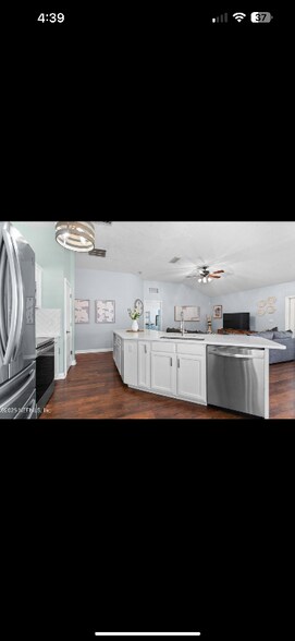 Building Photo - 45411 Ingleham Cir
