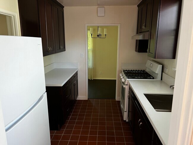 Building Photo - 10716 Northgate St