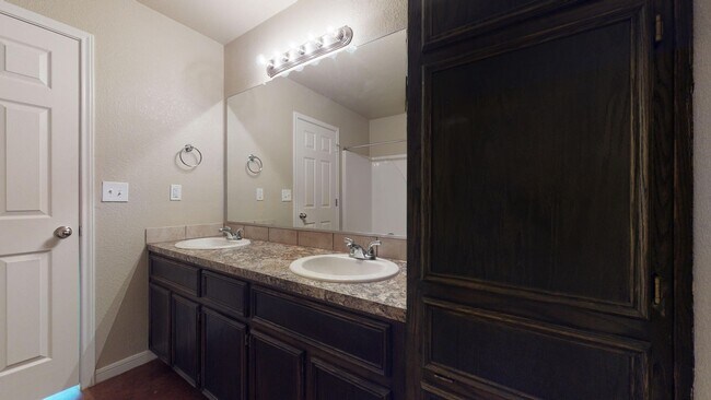 Building Photo - Amazing Duplex in Harker Heights with stained concrete flooring!