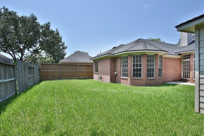 Building Photo - 5522 Island Breeze Dr