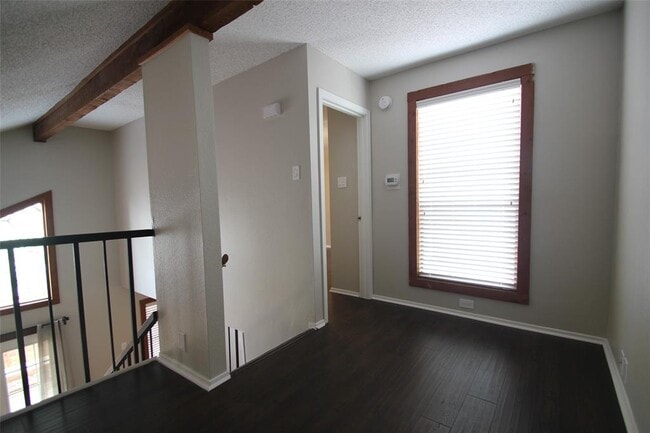 Building Photo - 1712 Cinnamon Path