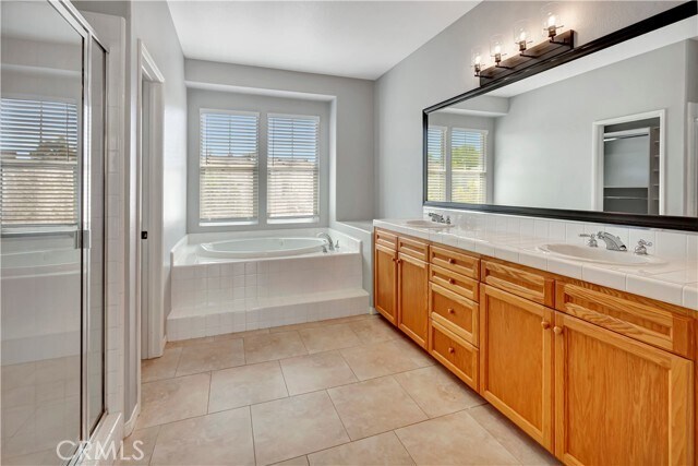 Building Photo - 47 Creek View Rd