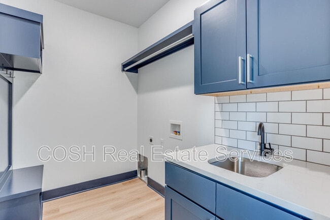 Building Photo - 3554 N Tyler Ct