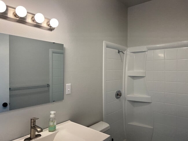 Building Photo - Commercial Space