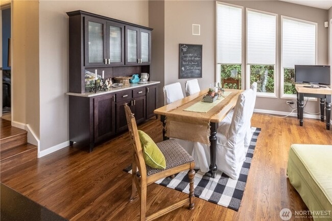 Building Photo - Beautiful Home located in the Heart of Lynden
