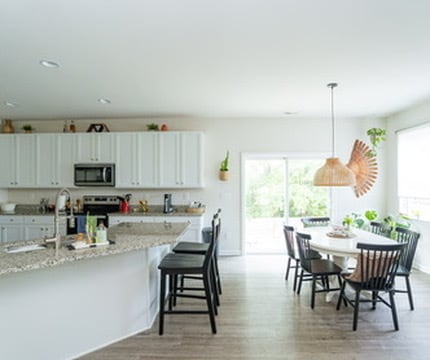 Building Photo - 6121 King George Dr