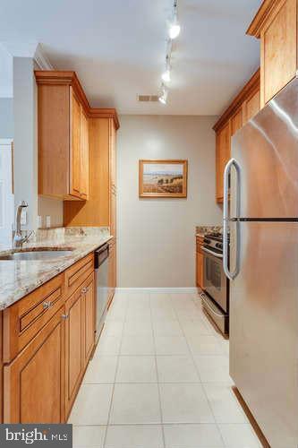 Building Photo - 12925 Centre Park Cir