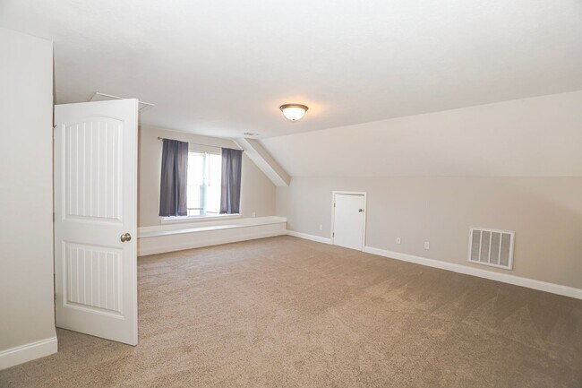 Building Photo - 4453 Galway Dr