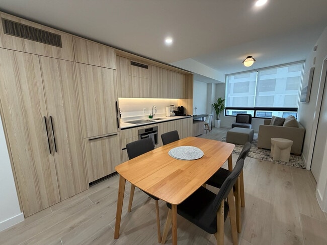 Building Photo - 225 N Miami Ave