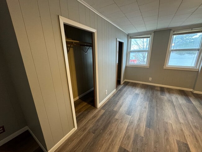 Building Photo - 26-28 Route 7 North, Unit 101