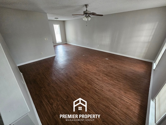 Building Photo - 6622 Amersham Dr