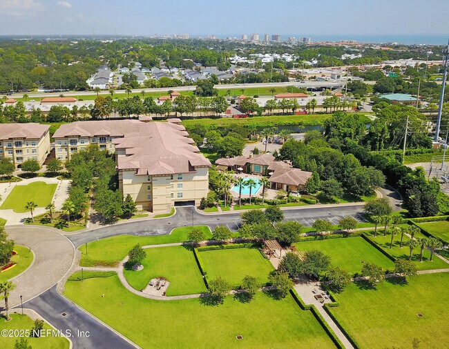 Building Photo - 4300 S Beach Pkwy