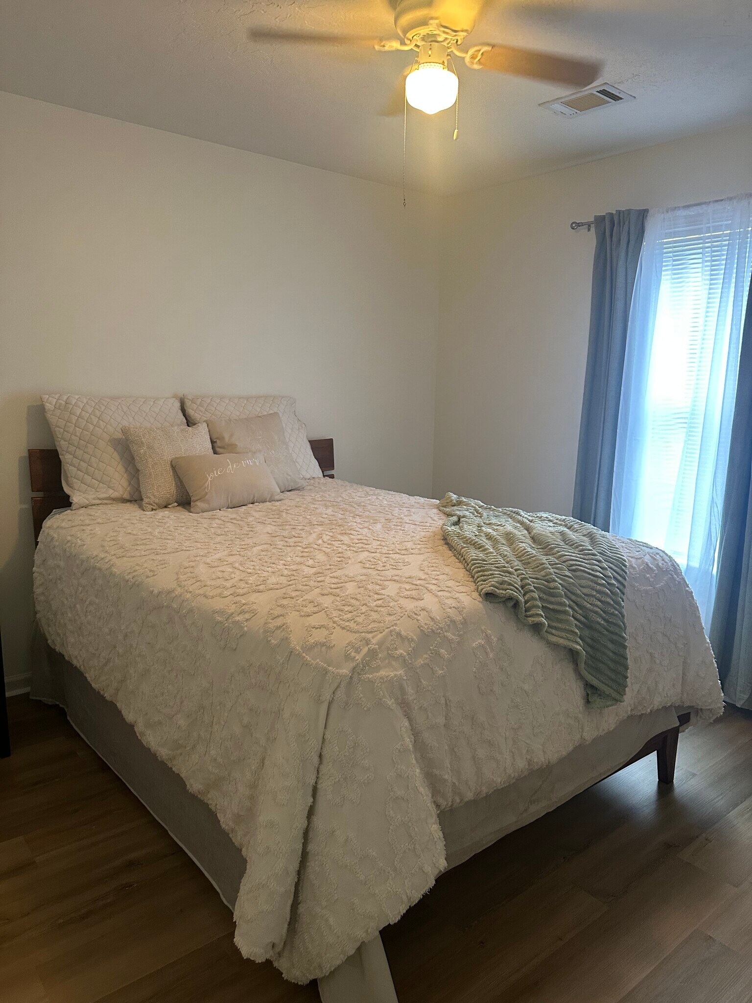 Building Photo - 132 Cedar Glen Ln