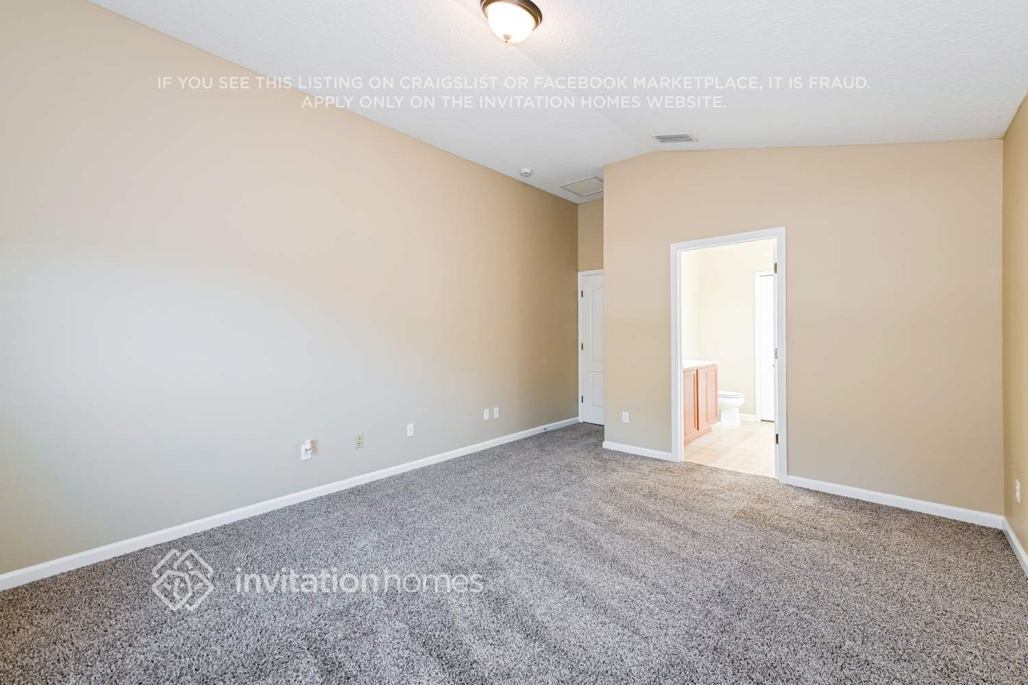 Building Photo - 9098 Gloucestershire Ct