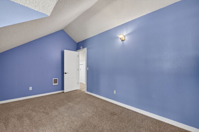 Building Photo - The Ultimate Gig Harbor Retreat!