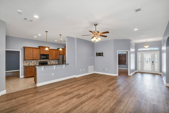 Building Photo - 4628 Hermosa Rd