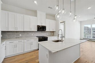 Building Photo - 2700 Old Denton Rd