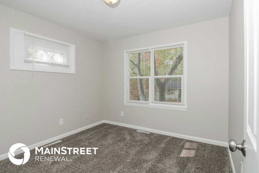 Building Photo - 3601 N Osage St