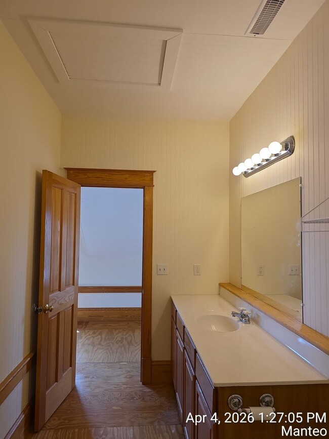 Building Photo - Welcome to coastal living in the heart of Manteo 1 Bedroom 1 Bath