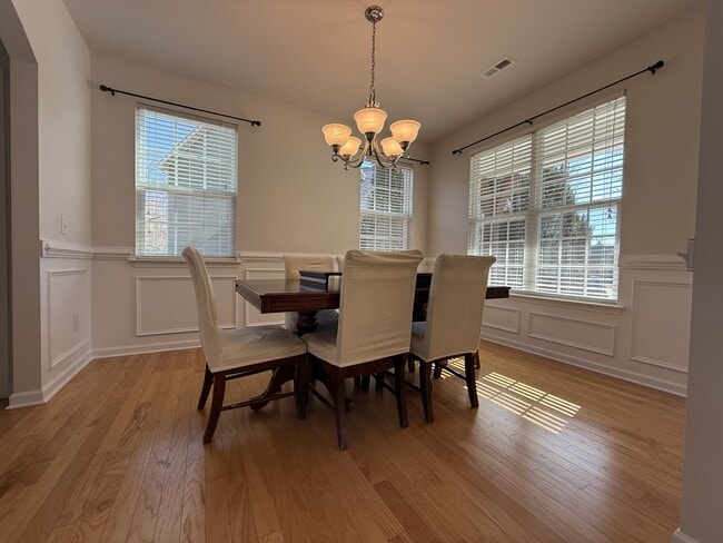 Building Photo - 505 Sweet Laurel Ln