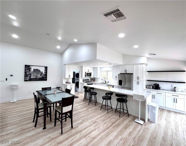 Building Photo - 9053 Firebird Dr