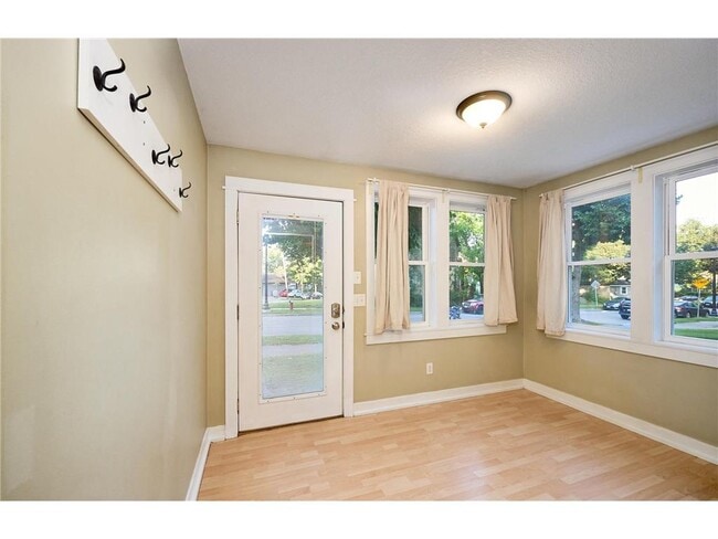 Building Photo - 2327 Cole Ave SE