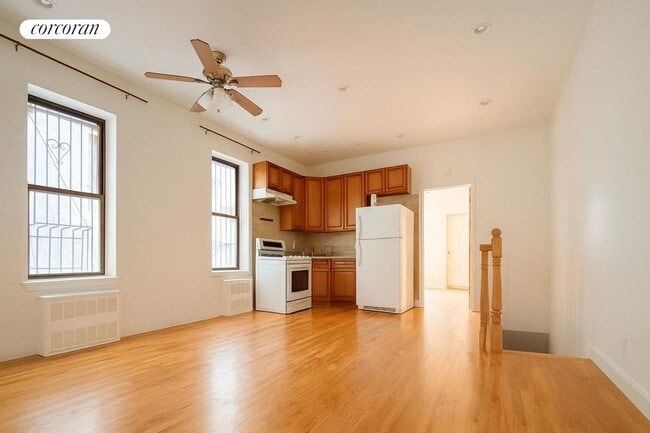 Primary Photo - 464 Prospect Pl