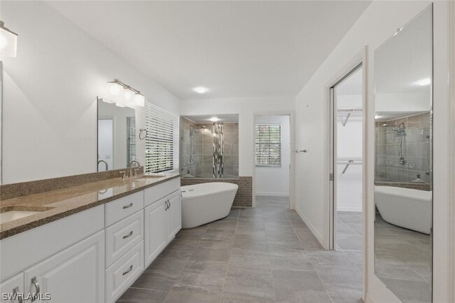 Building Photo - 5356 Sycamore Dr