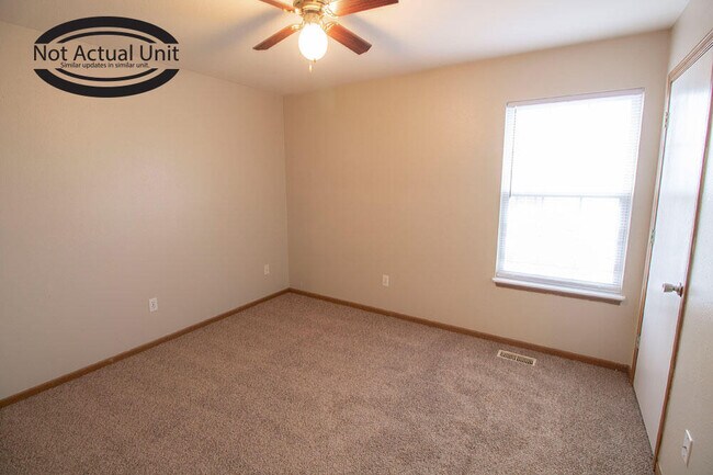 Building Photo - 1505 Native Dancer Ct