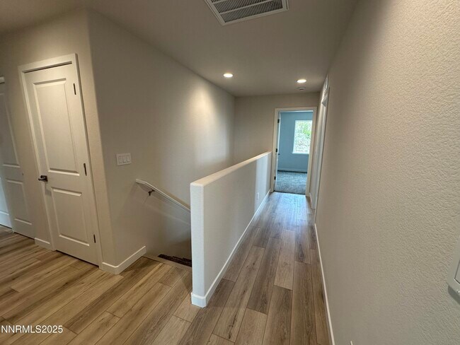 Building Photo - 1180 Arrastra Rd