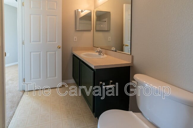 Building Photo - 13175 Center Square Dr