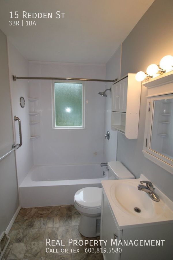 Building Photo - 3 Bedroom Dover Ranch with a Spacious Back...