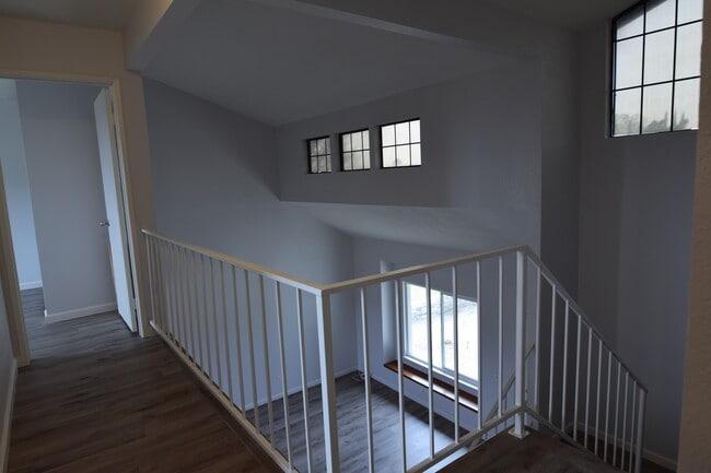 Building Photo - Verdemont Heights