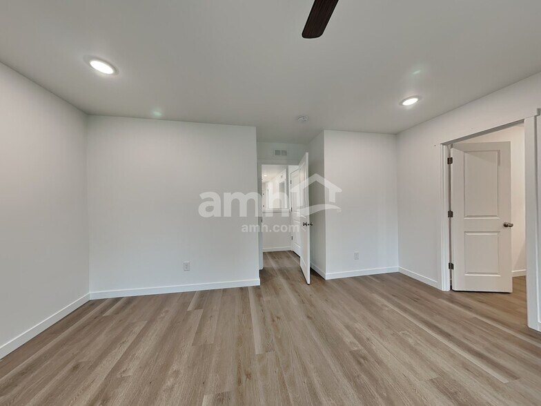 Building Photo - 5125 Turnstone St SE