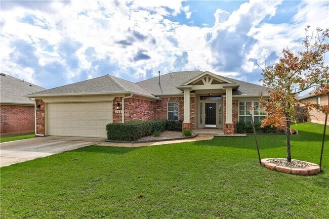 Primary Photo - 713 Heather Wood Dr