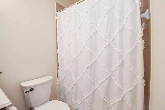 Building Photo - 13014 Southern Creek Dr