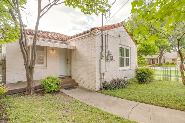 Building Photo - 3256 Greene Ave